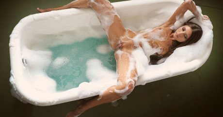 Saju90 sexy model picture