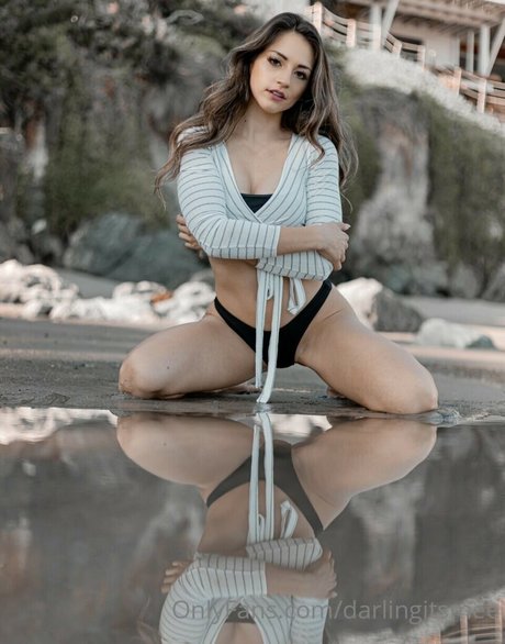 darlingitsmee model sexy gallery