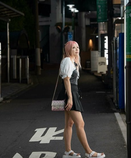 Yvonneflinetv pornographic model gallery