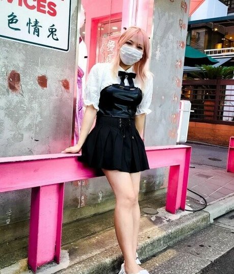 Yvonneflinetv porn model photo