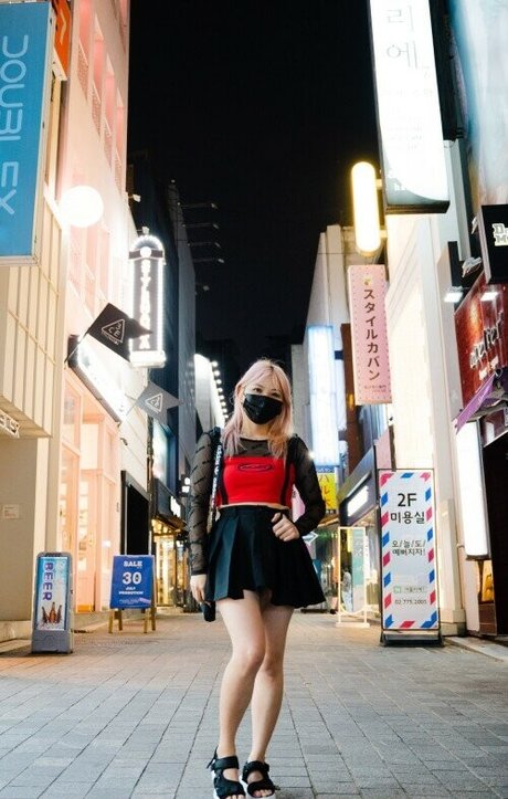 Yvonneflinetv hot pornstar photo