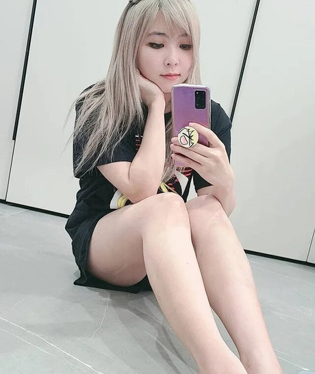 Yvonneflinetv star free images