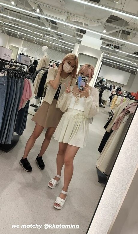 Yvonneflinetv model adult gallery