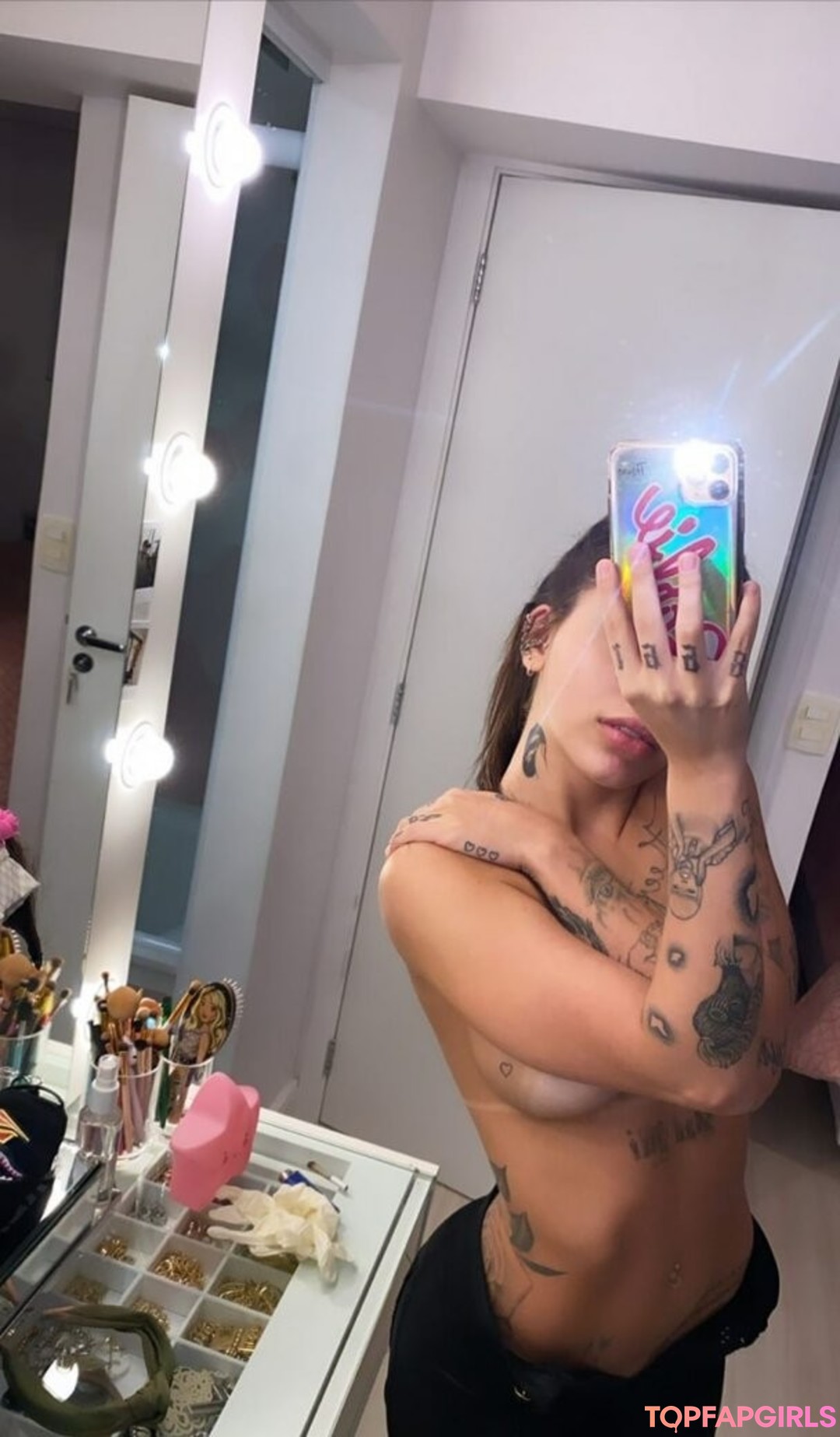 mcmirella pornstar naked pic