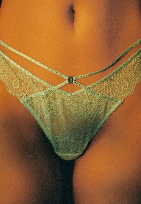 Bregje Heinen free actress pics