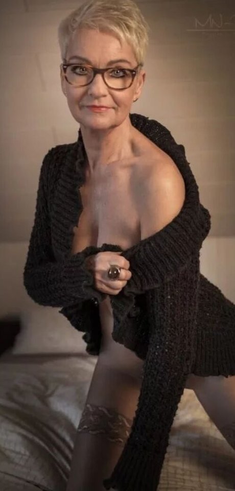 Zauberfee model high quality photo