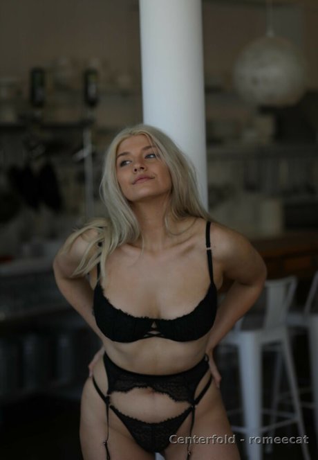 Romeecat pornstar sexy archive