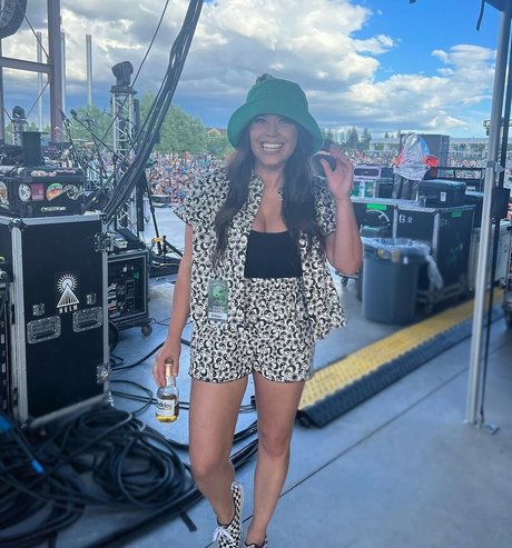 Alex Curry exclusive pornstar pic