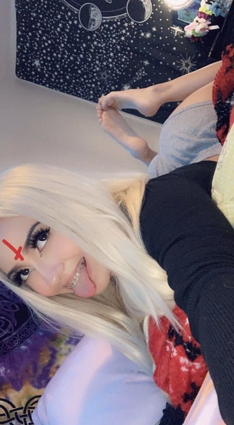 Dezzyikez perfect pornstar photo