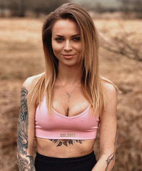 Lussy star xxx pictures