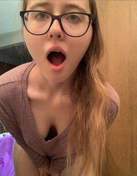 brittneythesaint adult actress archive