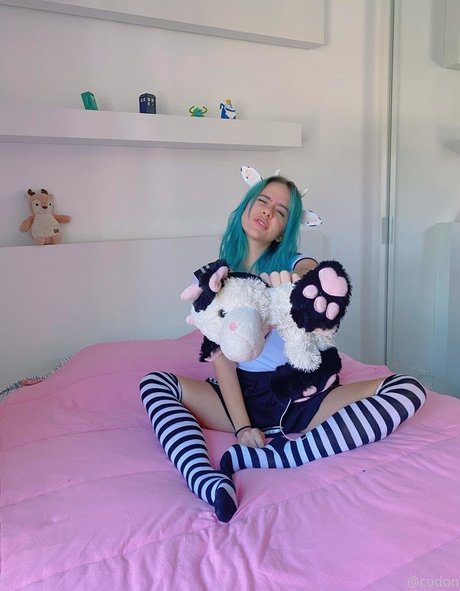 codon sg sexy actress pictures