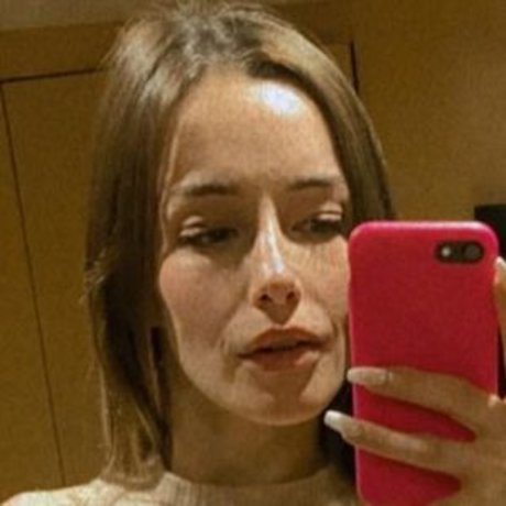 Melu Yoverno pornstar galleries