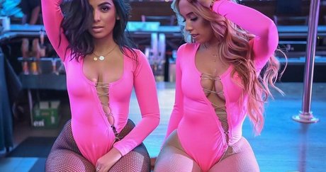 Johanna Martinez nude model photos