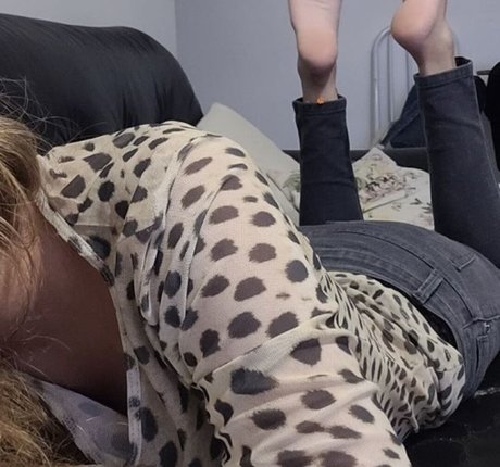 Anna Cute Feet sex star gallery