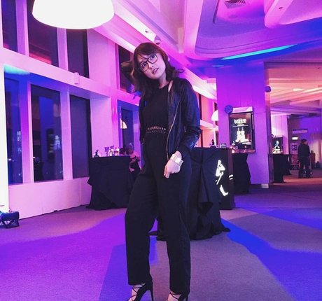 Sarah Carlos adult actress picture