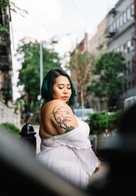 P s Kaguya model nude picture