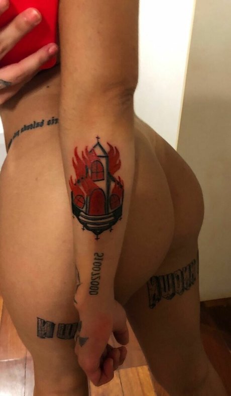 Attlanta8 high quality actress picture