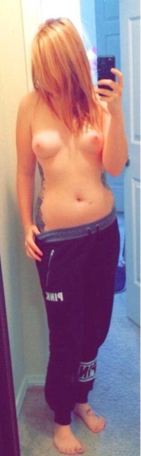 HotSoxGirl93 pornstar top img