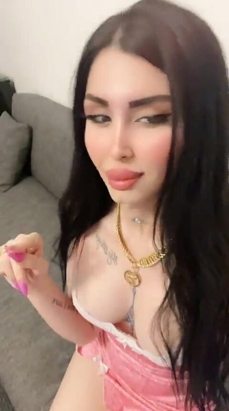 Mira Nouri top actress pictures