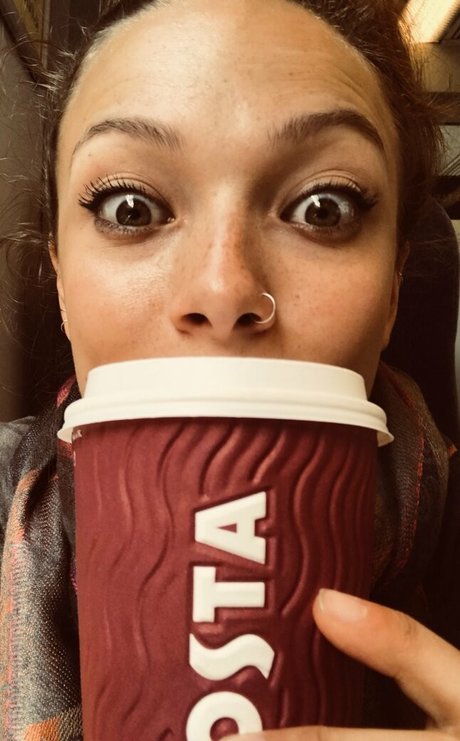 Molly Mae Osborne art model picture