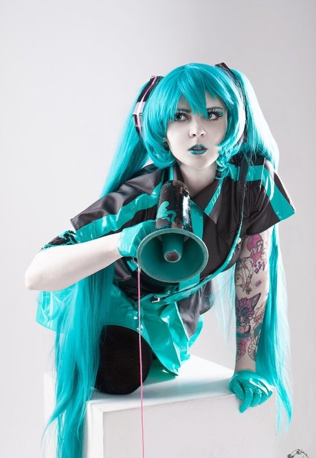 Bizarre Deer porn model archive