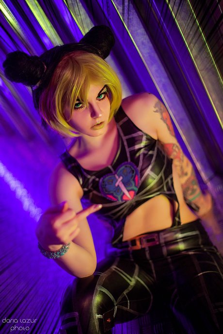 Bizarre Deer naked model images