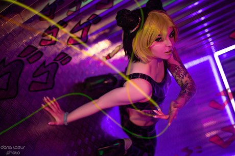 Bizarre Deer erotic pornstar img