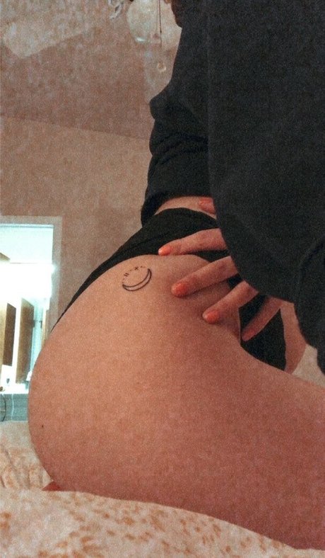 Kayleigh Adams pornstar art archive