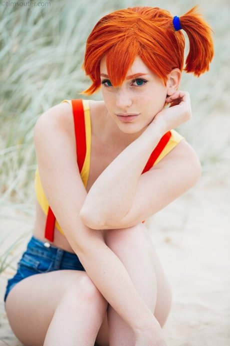 Elfvie sexy actress pics