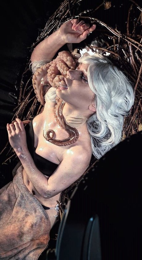 Elfvie nudes model pic