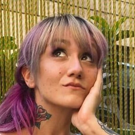 Redfoxy12 nudes model image