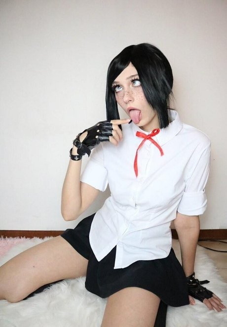 Emasyy hot pornstar pics