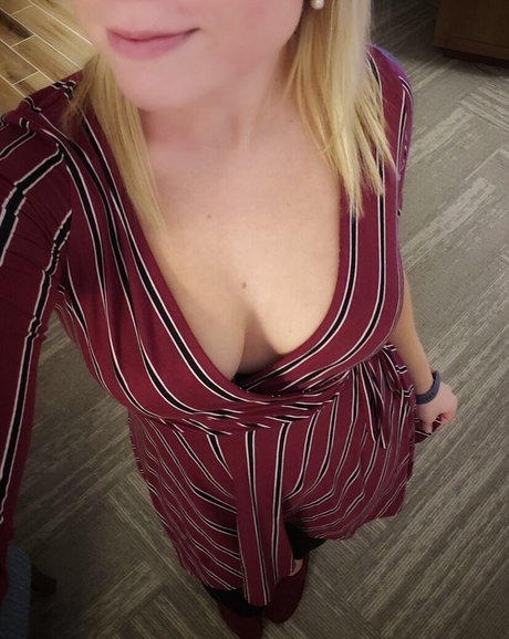 Grabymyneckk nice model img