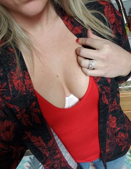 Grabymyneckk Quick photo