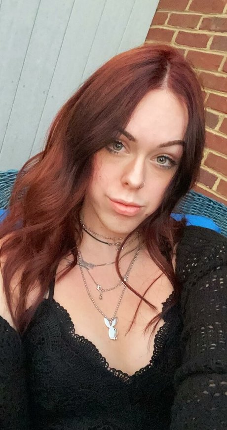 caylie nude actress picture