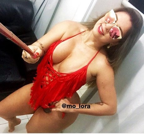 Mo Lora erotic pornstar img