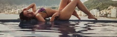 Jolie Perez sexy star photo