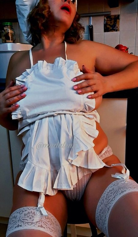 Madlena Vox porn model img