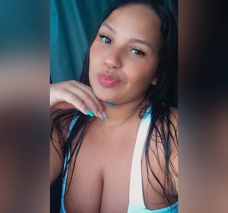 Adriane Esteves beautiful model image