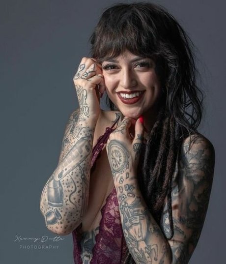 LyndenParkStudio pretty pornstar archive