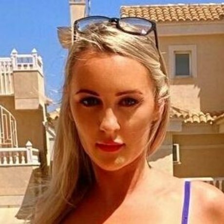 tall busty onlyfans nice photo