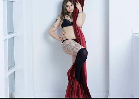 Crazymoonhotxxx xxx star picture