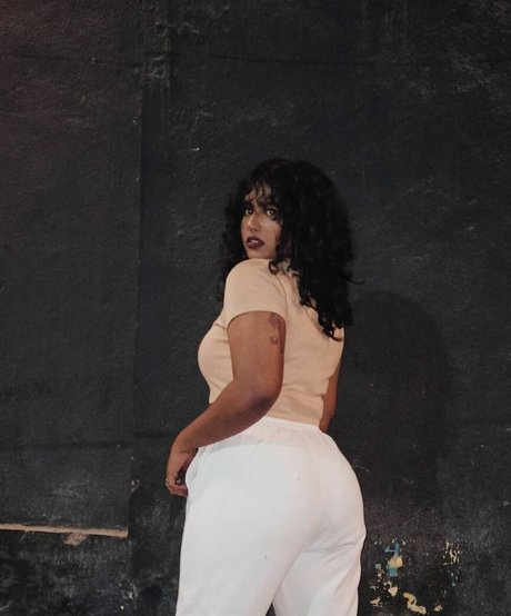 keepinitnejm nice model images