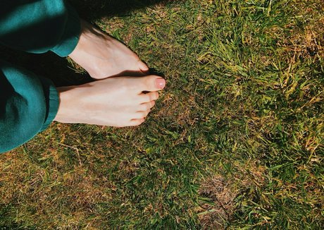 Ellbat model pretty pics