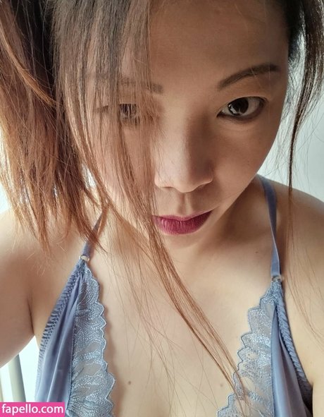 Cecile Chan free star pictures