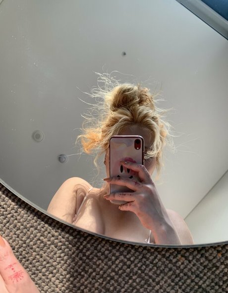 mmmovie_ star high quality img