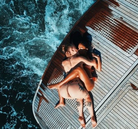 curvy girl next door onlyfans sexy nudes pic