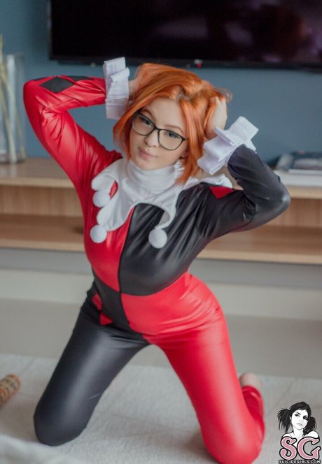 Vic SG model naked picture