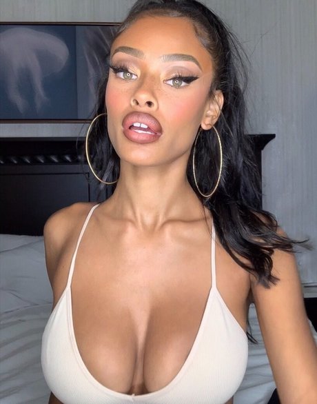 Vinetria pornographic actress pictures